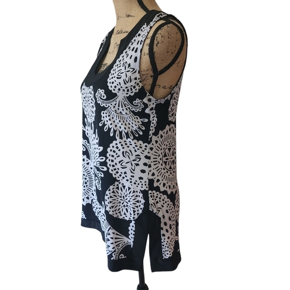 WHBM Black and White Sleeveless Tunic Top - Small - Picture 3 of 5